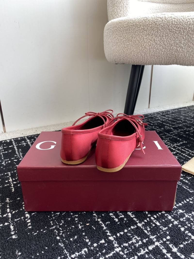 Gucci Flat Shoes